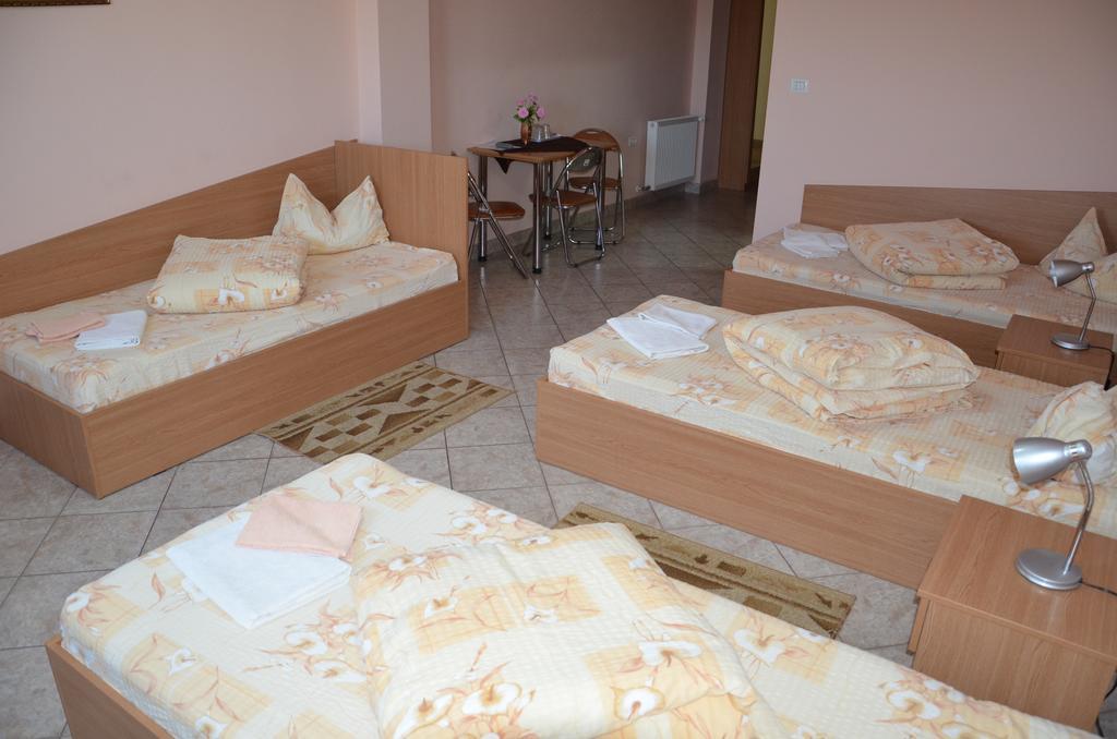 Pensiunea Casa Verde Vladimirescu Chambre photo